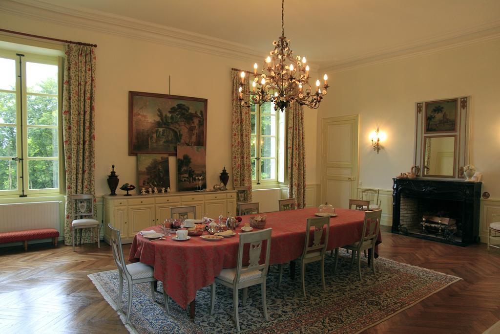 Château de la Marronnière Acomodação com café da manhã Aizenay Exterior foto