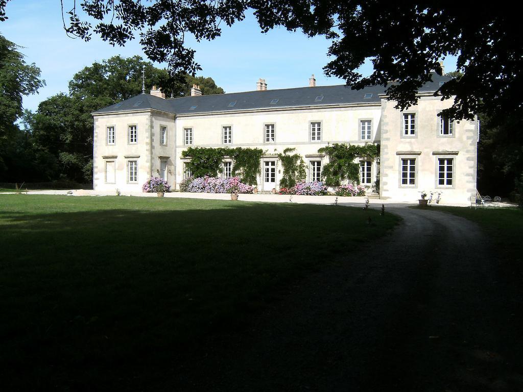 Château de la Marronnière Acomodação com café da manhã Aizenay Exterior foto